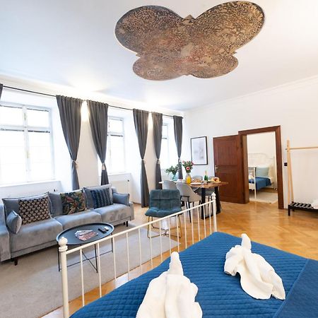 Best Price & Location - Historic Square Residency プラハ エクステリア 写真